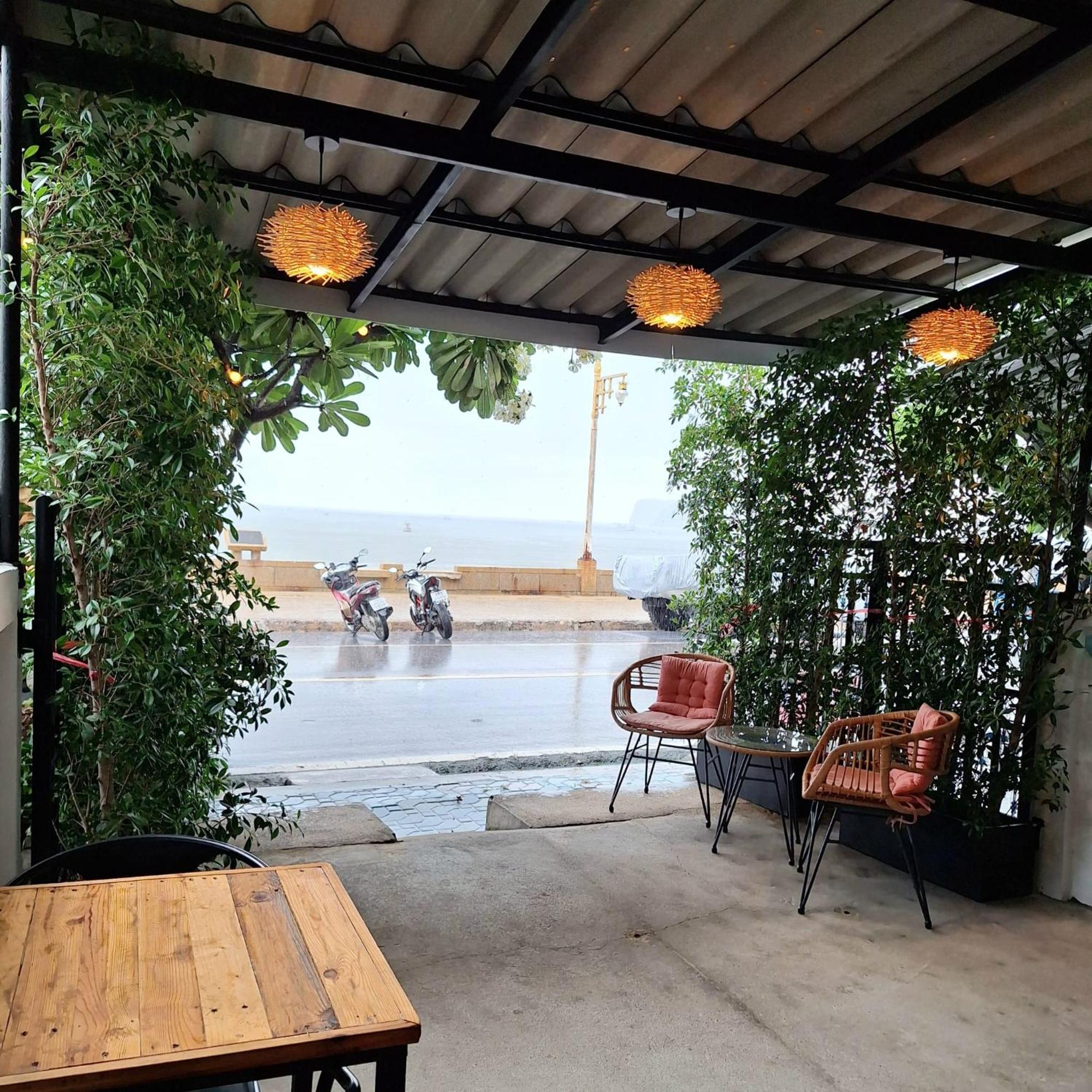 Jungle Cafe And Guesthouse Pracsuap Khirikhan Kültér fotó